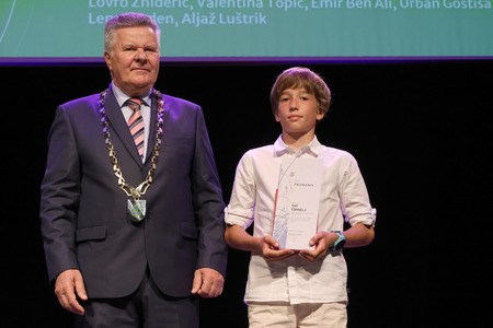 ZLATE PETICE 42 FOTO LJUBO VUKELIČ